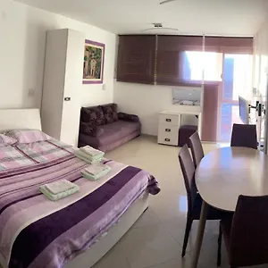 https://town-center-apartments.hotelinzadar.com