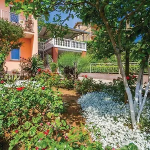 https://apartment-ana-rijeka.primorje-gorskikotar.com